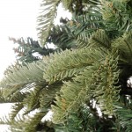 Juniper χριστουγεννιάτικο δέντρο σε πράσινη απόχρωση με mixed PE-PVC φύλλωμα και ύψος 210 εκ
