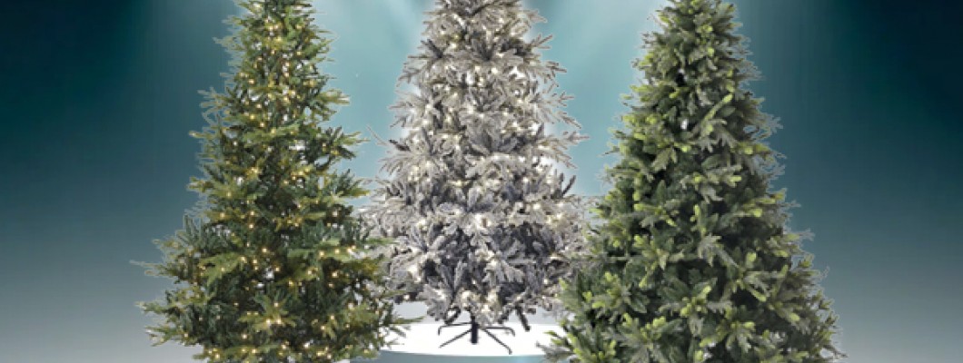 Χριστουγεννιάτικο δέντρο: Διοργανώσαμε καλλιστεία και αυτά είναι τα 14 ομορφότερα!
