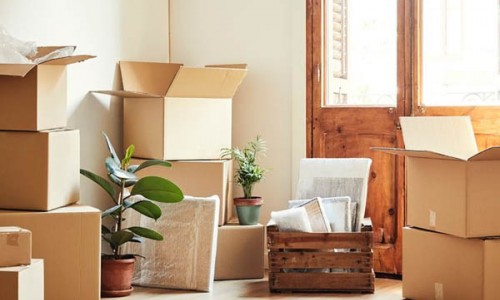 Μετακόμιση σε νέο σπίτι: τα 4 βήματα για να στήσετε εύκολα το καινούριο σας σπιτικό