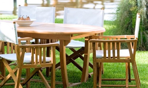 Καρέκλες σκηνοθέτη και σαιζ-λονγκ: τα έπιπλα κήπου που δεν πρέπει να λείπουν από κανένα σπίτι!