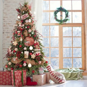 Classic Christmas πρόταση στολισμού για χριστουγεννιάτικο δέντρο με 173 στολίδια