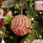 Classic Christmas πρόταση στολισμού για χριστουγεννιάτικο δέντρο με 164 στολίδια