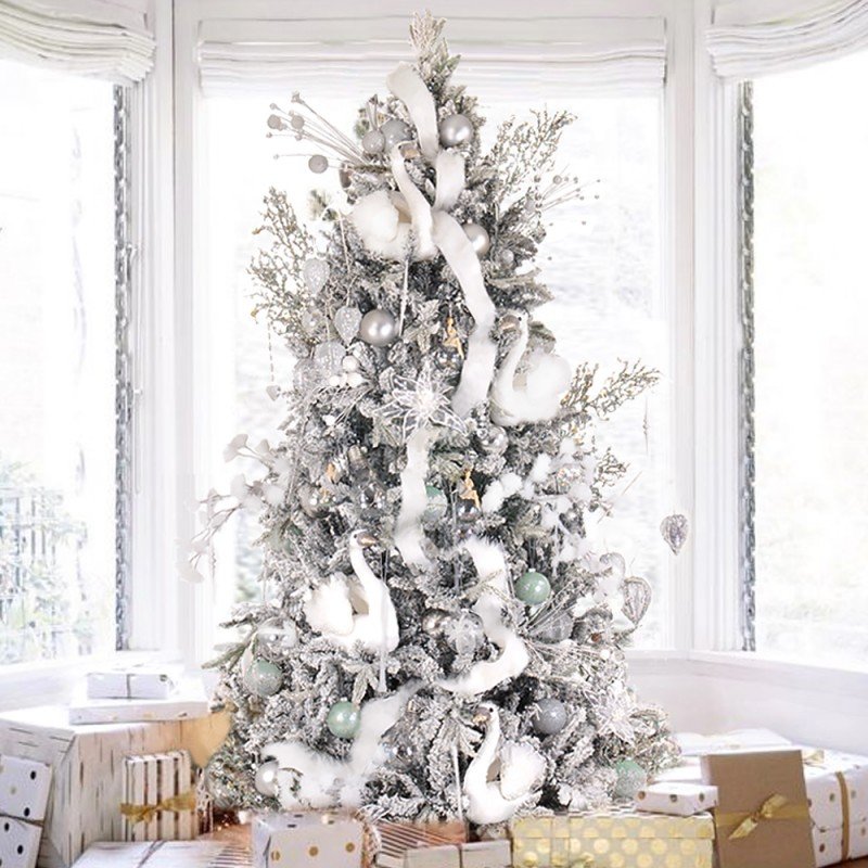 White Luxury ολοκληρωμένη διακόσμηση Χριστουγεννιάτικου δέντρου με 138 στολίδια