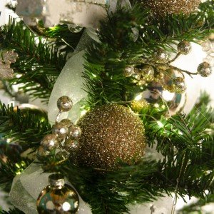 Shoot The Star's έτοιμο στολισμένο mini πράσινο Χριστουγεννιάτικο δεντράκι με λαμπάκια 90 εκ