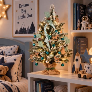 Little North Pole στολισμένο χριστουγεννιάτικο δέντρο με LED σε αποχρώσεις μέντας και πετρόλ, ξύλινες λεπτομέρειες και φωτάκια LED 75 εκ