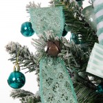 Little North Pole στολισμένο χριστουγεννιάτικο δέντρο με LED σε αποχρώσεις μέντας και πετρόλ, ξύλινες λεπτομέρειες και φωτάκια LED 75 εκ Little North Pole στολισμένο χριστουγεννιάτικο δέντρο με LED σε αποχρώσεις μέντας και πετρόλ, ξύλινες λεπτομέρειες και φωτάκια LED 75 εκ