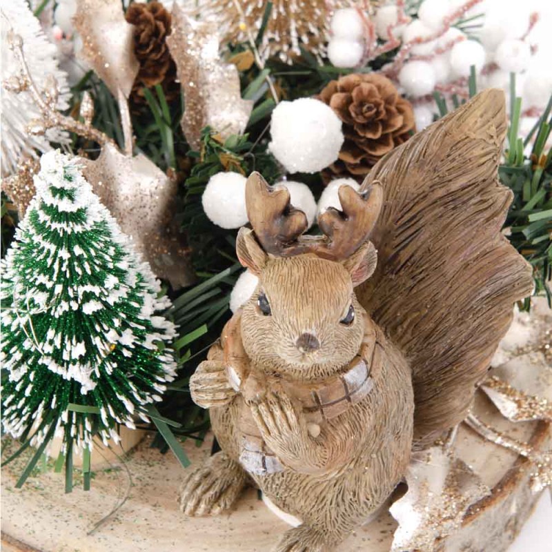 Christmas Whispers Χριστουγεννιάτικο επιτραπέζιο διακοσμητικό σε φυσικό ξύλινο κορμό με σκιουράκι 20x22x21 εκ