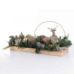Enchanted Reindeer επιτραπέζια χριστουγεννιάτικη σύνθεση με τάρανδο σε ξύλινο δίσκο 60x34x29 εκ