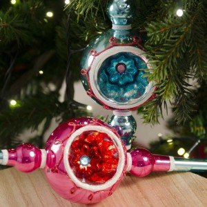 Κρεμαστά Χριστουγεννιάτικα στολίδια γυάλινα γαλάζιο και ροζ σετ των δύο 23 εκ