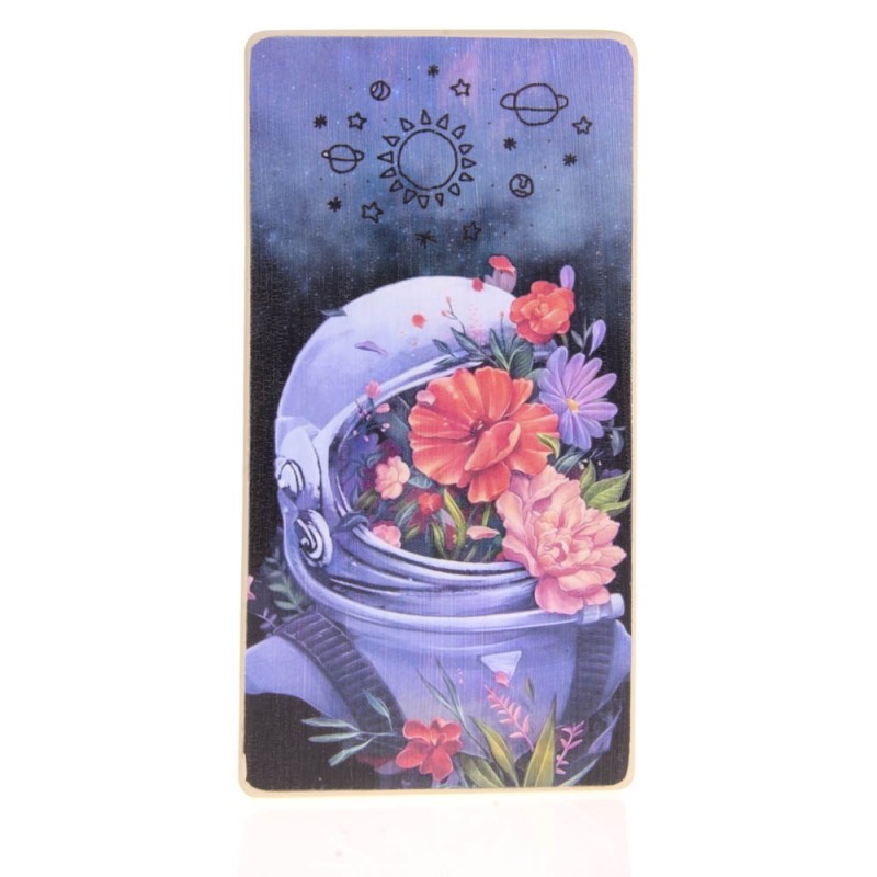 Λαμπάδα Πασχαλινή με θέμα Λουλούδια στο Διάστημα και ξύλινο χειροποίητο κουτί 25x13x7 εκ