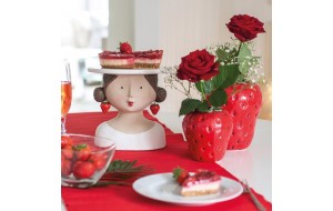 Βάση παρουσίασης κοπέλα με σκουλαρίκια φράουλες από πολυρεζίνη 20x19 εκ