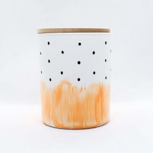 Αρωματικό κερί σόγιας σε γυάλινο βαζάκι ζωγραφισμένο στο χέρι με άρωμα Carrot Cake 9x8 εκ