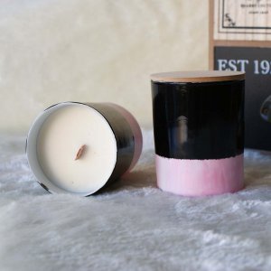 Κερί αρωματικό από σόγια σε γυάλινο βαζάκι ζωγραφισμένο στο χέρι με άρωμα μαύρης ορχιδέας 9x8 εκ