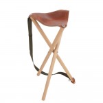 Rustic χειροποίητο ξύλινο σκαμπό με κάθισμα από δέρμα σε καφέ απόχρωση και 3 επιλογές ύψους