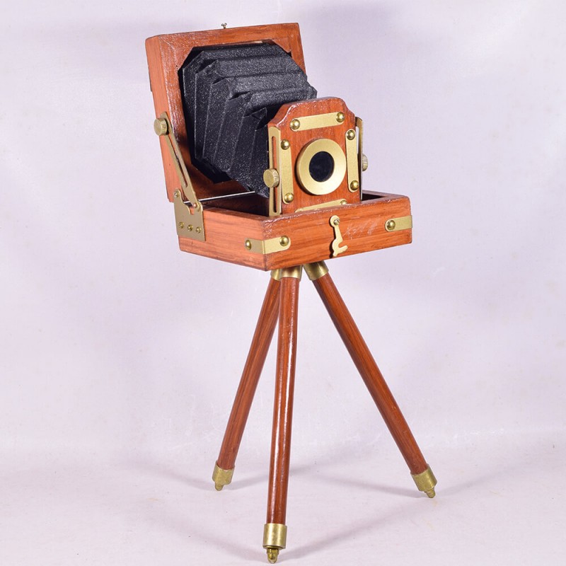 Διακοσμητική vintage κάμερα παλιού κινηματογράφου σε τρίποδο 26 εκ
