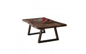 Lizard τραπεζάκι σαλονιού με επιφάνεια από ξύλο ακακίας σε φυσική καρυδί απόχρωση και μαύρο μεταλλικό σκελετό 115x65x40εκ Lizard τραπεζάκι σαλονιού με επιφάνεια από ξύλο ακακίας σε φυσική καρυδί απόχρωση και μαύρο μεταλλικό σκελετό 115x65x40εκ