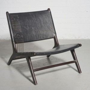 Lounge καρέκλα με μεταλλικό σκελετό και επένδυση από δέρμα σε μαύρο χρώμα 81x65x72 εκ