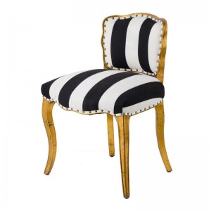 Stripe ξύλινη καρέκλα με σκελετό σε χρυσή απόχρωση και υφασμάτινη επένδυση με ασπρόμαυρες ρίγες 54.6x53.3x75.7 εκ