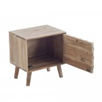 Brand ξύλινο κομοδίνο σε φυσική απόχρωση με λευκή πατίνα με ένα σκαλιστό ντουλάπι 43x35x47 εκ