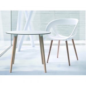 Stefano ξύλινο τραπέζι σε πολλές διαστάσεις και σε διαφορετικά χρώματα