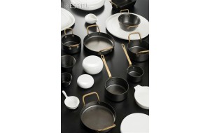 Snow Black κατσαρολάκι παρουσίασης από ανοξείδωτο ατσάλι σε μαύρη απόχρωση με χρυσές λαβές 12x5 εκ
