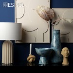 Επιτραπέζιο φωτιστικό λαμπατέρ με κεραμική βάση σε μπεζ απόχρωση 23x38 εκ