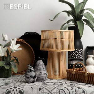 Ψάθινα ορθογώνια καλάθια σε μπεζ απόχρωση με λαβές σετ δύο τεμαχίων