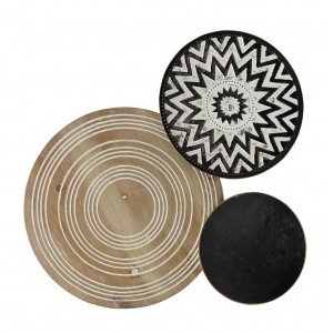 Έθνικ σύνθεση τοίχου από μέταλλο και ξύλο με κύκλους σε μαύρη και ξύλινη απόχρωση 64x7x53 εκ 