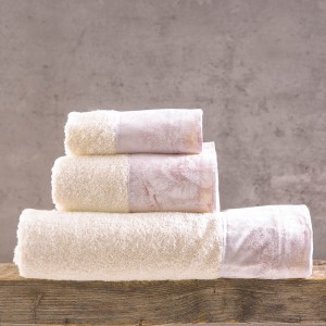 Lucette ροζ σετ πετσέτες σετ τριών τεμαχίων 30x50 / 50x90 / 80x150 εκ