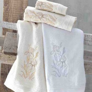 Cyclamine σετ πετσέτες σε λευκό χρώμα 3 τεμαχίων 30x50 / 50x90 / 80x150 εκ