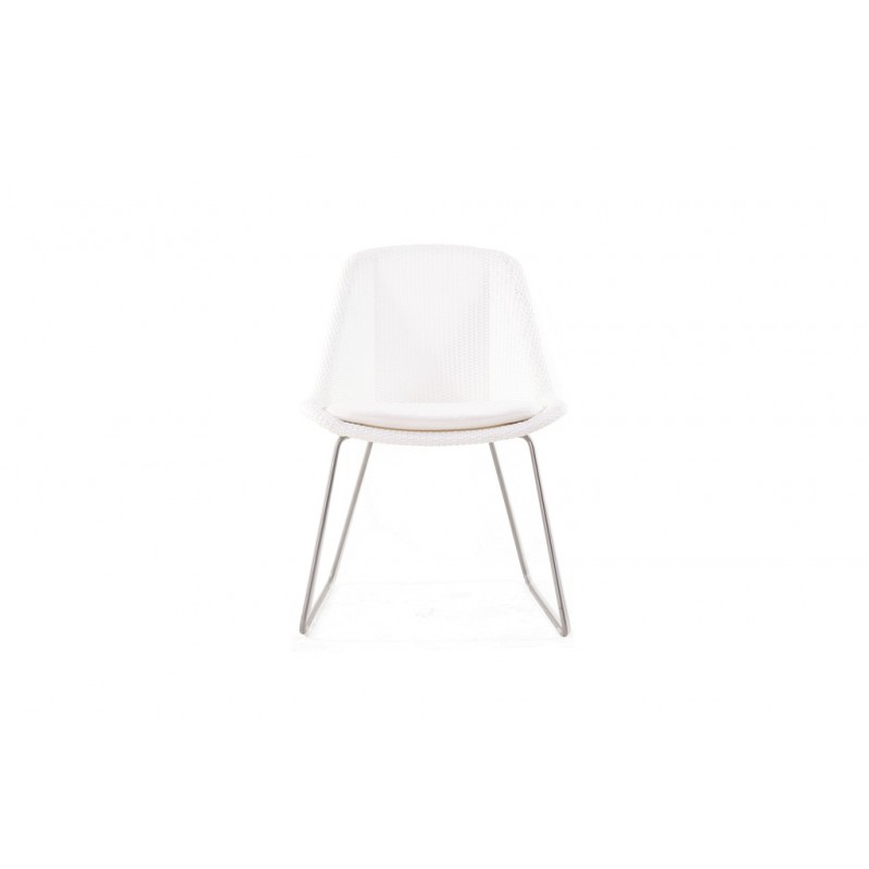 Grace μεταλλική καρέκλα με ρατάν σε λευκό χρώμα και μαξιλάρι 55x55x80 εκ
