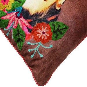 Μπορντό μαξιλάρι Frida κεντημένο 45x45 εκ