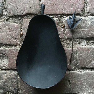 Ξύλινο μπωλ σε σχήμα αχλάδι σε μαύρο χρώμα 14 εκ