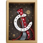 Χριστουγεννιάτικο χειροποίητο γούρι από πορσελάνη με σχήμα πετάλου και φράση Good Luck 33 εκ