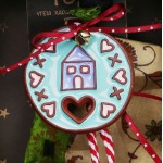 Κεραμικό γούρι με σπιτάκι σε παστέλ αποχρώσεις