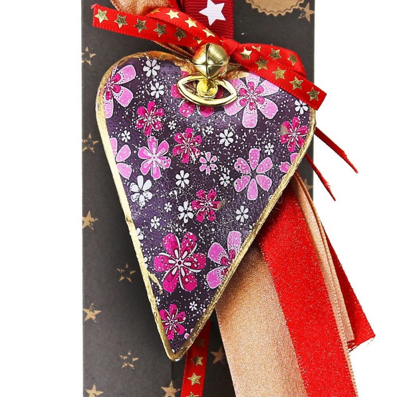 Χριστουγεννιάτικο γούρι 2026 χειροποίητο μεταλλικό σε σχήμα καρδίας με φλοράλ σχέδια