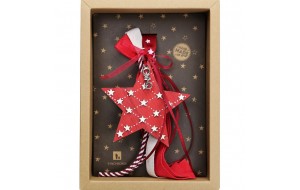 Χριστουγεννιάτικο χειροποίητο ξύλινο γούρι 2026 με σχήμα αστεριού σε κόκκινη απόχρωση 30 εκ