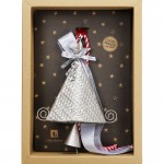 Χριστουγεννιάτικο χειροποίητο μεταλλικό γούρι 2026 με σχήμα καμπάνας σε σαμπανί απόχρωση 33 εκ