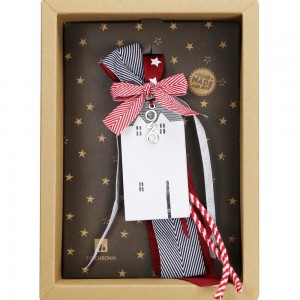 Χριστουγεννιάτικο χειροποίητο ξύλινο γούρι με σχήμα σπιτιού 33 εκ