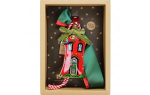 Χριστουγεννιάτικο γούρι 2026 χειροποίητο μεταλλικό σε σχήμα σπιτιού με κόκκινη απόχρωση