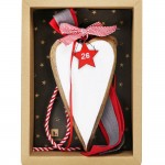 Χριστουγεννιάτικο χειροποίητο ξύλινο γούρι 2026 με σχήμα καρδιάς 33 εκ