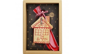 Χριστουγεννιάτικο γούρι 2026 χειροποίητο ξύλινο σε σχήμα σπιτιού σε φυσική απόχρωση