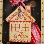 Χριστουγεννιάτικο γούρι 2026 χειροποίητο ξύλινο σε σχήμα σπιτιού σε φυσική απόχρωση