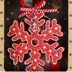 Χριστουγεννιάτικο γούρι 2026 χειροποίητο ξύλινο σε σχήμα χιονιφάδας