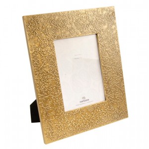 Κορνίζα με σκαλισμένο φύλλο μετάλλου 23x28 εκ για φωτογραφία 13x18 εκ