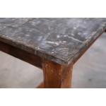 Τραπέζι από ανακυκλωμένο ξύλο σε φυσική απόχρωση με μαύρη μεταλλική επιφάνεια και ροδάκια 171x77x87 εκ