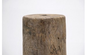 Χειροποίητη ξύλινη στρογγυλή ανθοστήλη σε φυσική απόχρωση 45x107 εκ