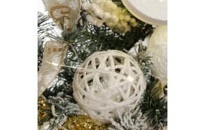White Luxury Harlequin έτοιμο στολισμένο Χριστουγεννιάτικο χιονισμένο στεφάνι με λαμπάκια 120 εκ