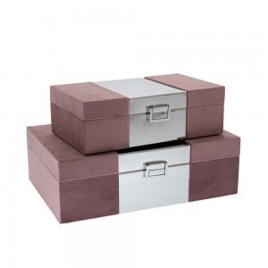 Διακοσμητικό κουτί αποθήκευσης με βελούδινη ροζ επένδυση και μεταλλικό ασημί μέρος στο κέντρο σετ δύο τεμαχίων
