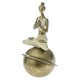 Φιγούρα Yoga πάνω σε μπάλα επιτραπέζιο διακοσμητικό από πολυρεζίνη σε χρυσή και κρεμ απόχρωση 13x12x25 εκ